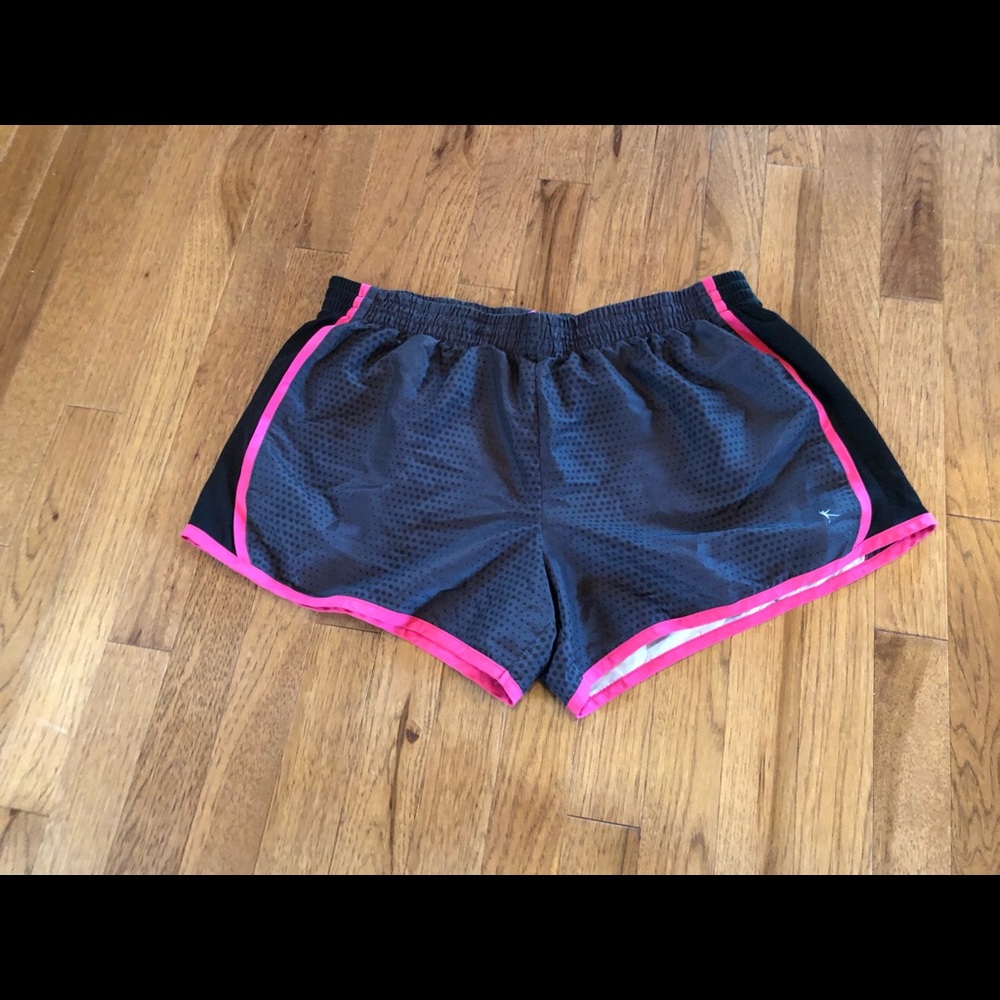 Women’s athletic shorts 🩳